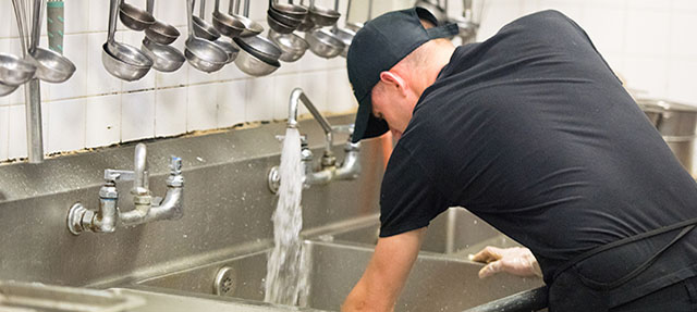 photo - Restaurant Kitchen Worker